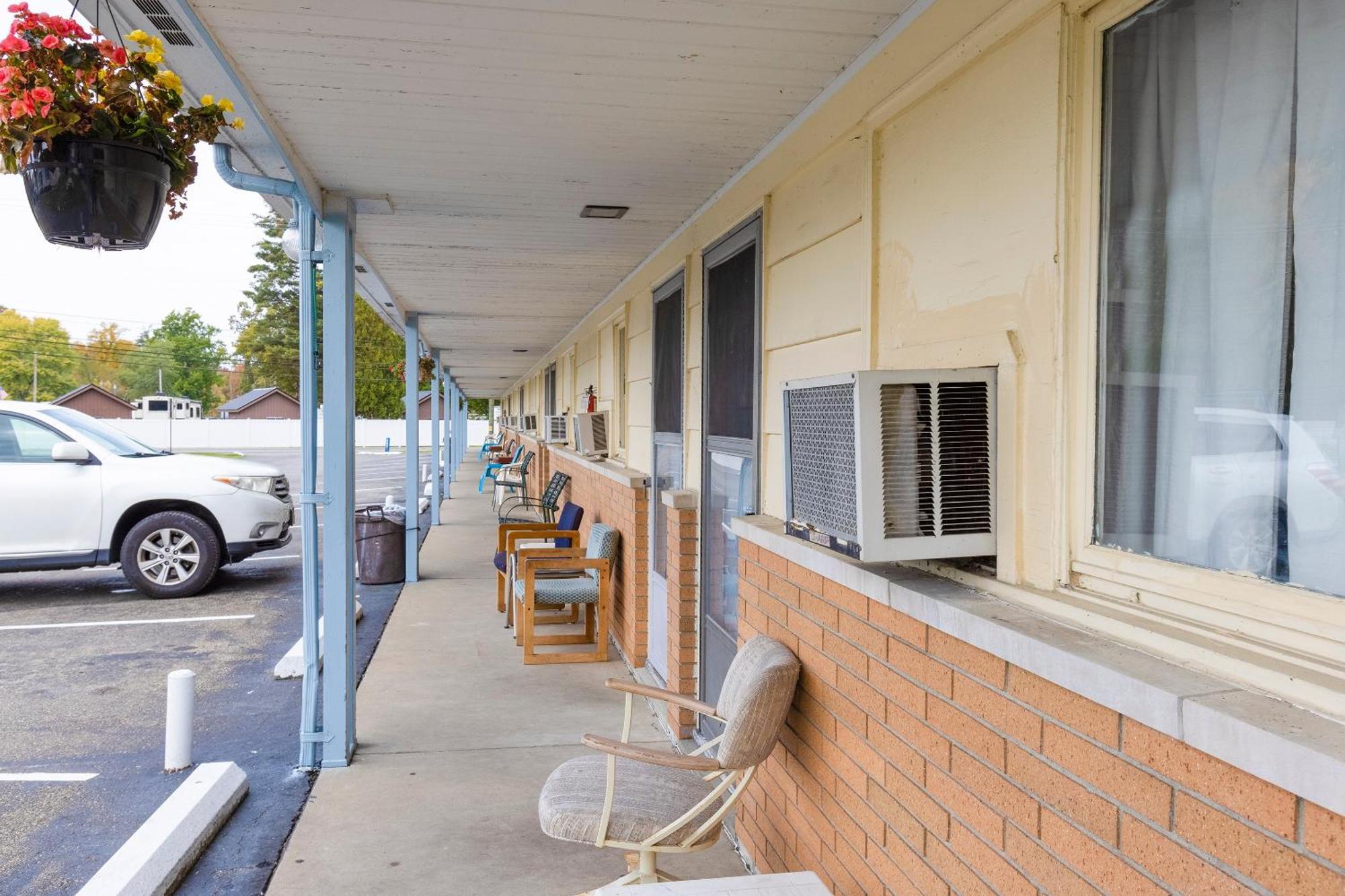 Parkside Motel By Oyo Meadville Conneaut Lake Conneaut Lakeshore Esterno foto
